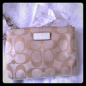 NWT Coach beautiful wristlet